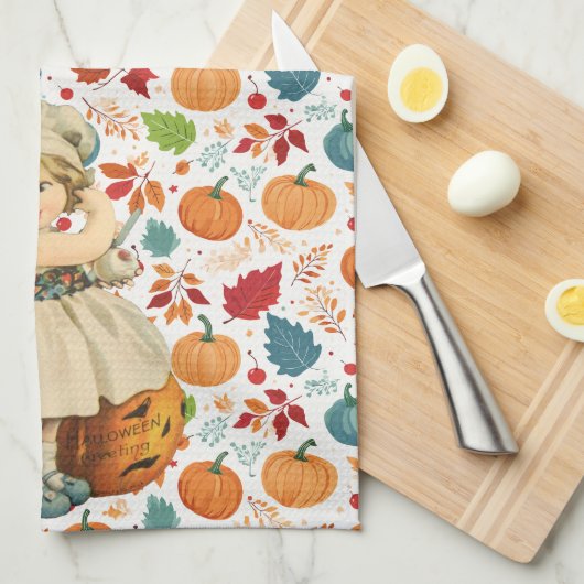 Meisje Carving Apple en kleurrijke pompoenen Hallo Theedoek (Quarter Fold)