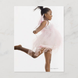 Meisje dansen in fee kostuum briefkaart