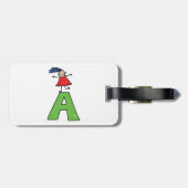 Meisje Dansen op Groene Brief Een Leuk Alfabet Bagagelabel (Achterkant horizontaal)