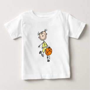 Meisje dat basketbal T-shirts en cadeaus dribbelt