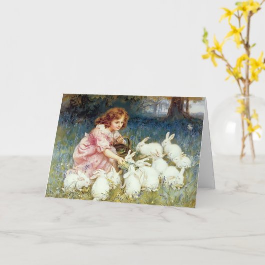  meisje dat Bunny Rabbits Paasse Kaart voedt (Gele Bloem)