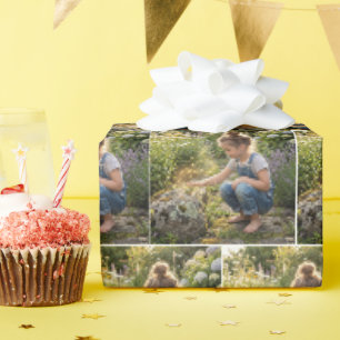 Meisje dat een spreuk uitspreekt over een kikker cadeaupapier