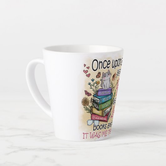 Meisje dat van boeken houdt latte mok (Linkerhoek)