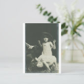 meisje die een zeug berijden briefkaart (Staand voorkant)