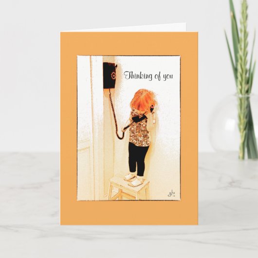 Meisje die op een Oude Telefoon van de Mode Kaart (Voorkant)