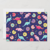 Meisje Dinosaurussen en Donuts Verjaardag Uitnodig Kaart (Achterkant)