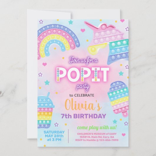 Meisje doet een uitnodiging voor het verjaardagsfe (Voorkant)