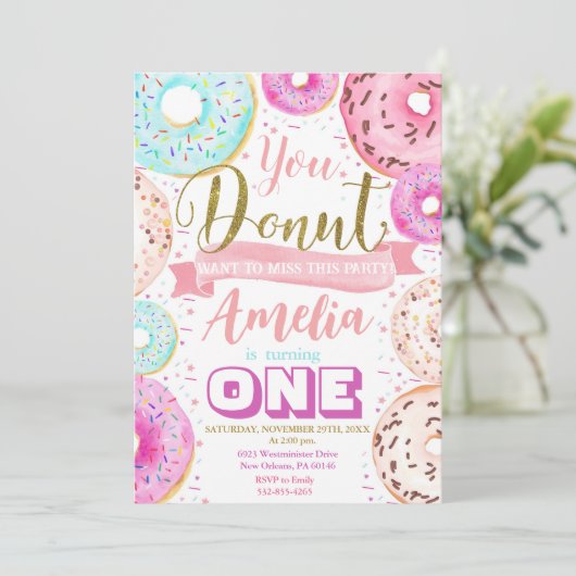 Meisje Donut Verjaardagsfeestje Kaart (Staand voorkant)