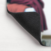 Meisje draagt oversized jeans muismat (Hoek)