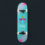 Meisje Eenhoorn skateboard met naam<br><div class="desc">Maak dit Unicorn skateboard uw door jouw tekst toe te voegen. Als u toegang wilt krijgen tot geavanceerde bewerkingsgereedschappen, gaat u naar "Deze sjabloon aanpassen" en klikt u op "Details", scrolt u naar beneden en drukt u op de link "Klik om verder aan te passen". Ideaal voor elke Occasie zoals...</div>