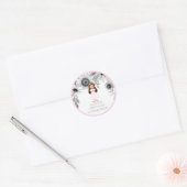 Meisje eerste heilige communie roze bloemen ronde sticker (Envelop)