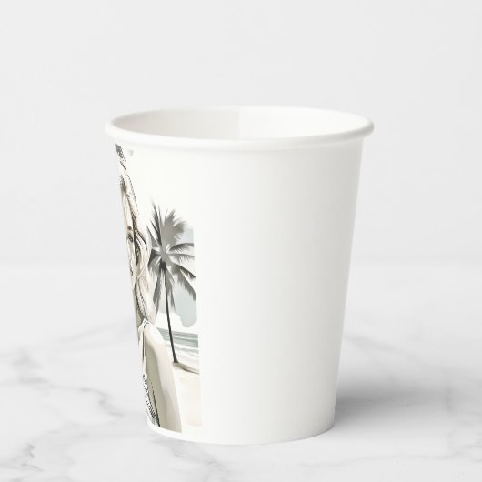 Meisje Elegant in zwart en wit Papieren Bekers (Links)