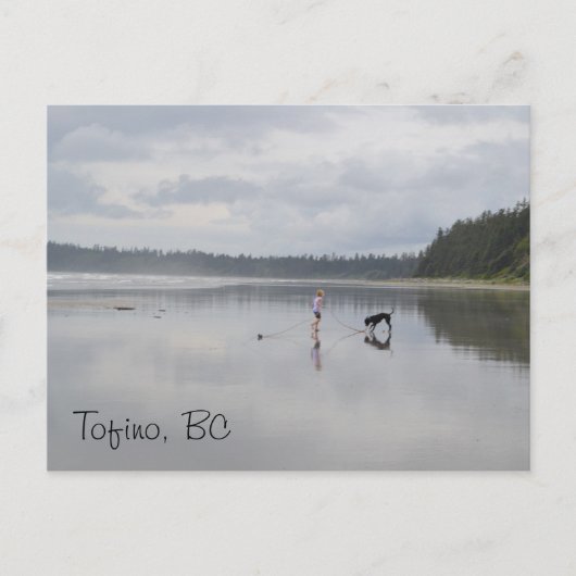 Meisje en hond aan het strand briefkaart (Voorkant)