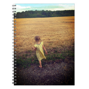 Meisje, gele jurk, Golden Field spiraal Notitieboe Notitieboek