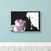 Meisje gezicht roze roos bloemenkunst mode canvas afdruk (Insitu (Houten vloer))