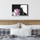 Meisje gezicht roze roos bloemenkunst mode canvas afdruk (Insitu (Slaapkamer))
