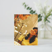 Meisje glimlacht op leraar in scheikundeslab briefkaart (Staand voorkant)