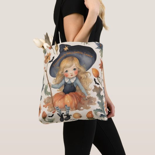 Meisje heks gepersonaliseerd Halloween Snoep Tote Bag (Dichtbij)