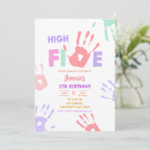 Meisje High Five pastel verjaardag Kaart (Staand voorkant)