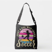 Meisje houdt van voetbal kleurrijke zonsondergang crossbody tas (Voorkant)
