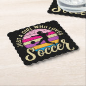 Meisje houdt van voetbal kleurrijke zonsondergang kartonnen onderzetters (Gebogen)