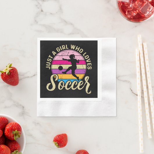 Meisje houdt van voetbal kleurrijke zonsondergang servet (Insitu)