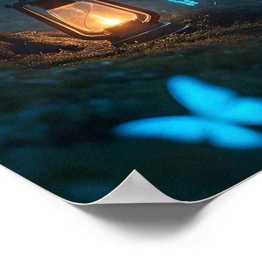 Meisje in betoverd bos met gloeiende vlinders poster (Hoek)