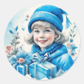  meisje in blauw met geschenkdoos en bloemen ronde sticker (Voorkant)