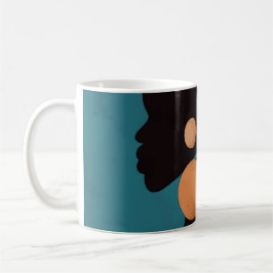 meisje in de troep. Mooie Afrikaanse vrouw. Zwart Koffiemok