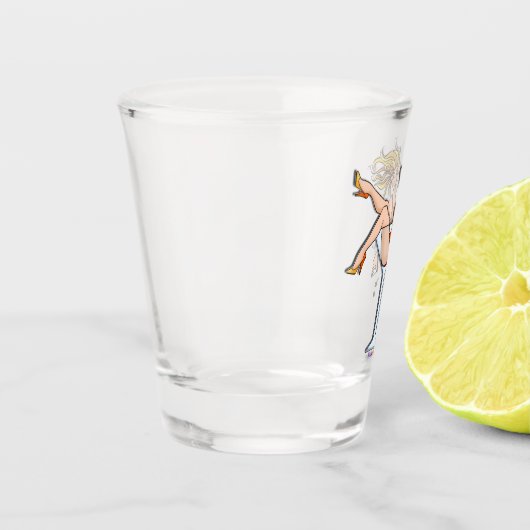 MEISJE IN EEN MARTINI GLASS RED SHOT GLAS (Links)