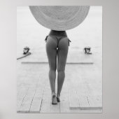 Meisje in Pet op het strand Zwart-wit Print (Voorkant)