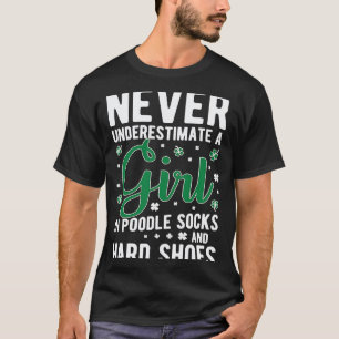 Meisje in Poodle Soks Ierse Dans Ierse Dans T-shirt