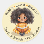 Meisje lezen boek leraar klaslokaal bibliotheek la ronde sticker (Voorkant)