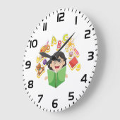 Meisje lezend en lerend ABC letters en speelgoed Grote Klok (Hoek)