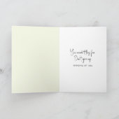 Meisje loopt over een roze hartpad kaart (Binnen)