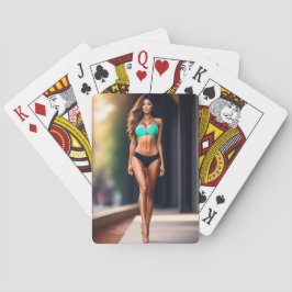 Meisje met bikini op hoge hakken speelkaarten