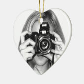 Meisje met camera keramisch ornament (Links)