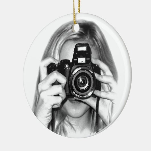 Meisje met camera keramisch ornament (Links)