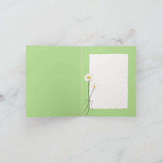 Meisje met Daisy Bouquet Kaart (Binnen)