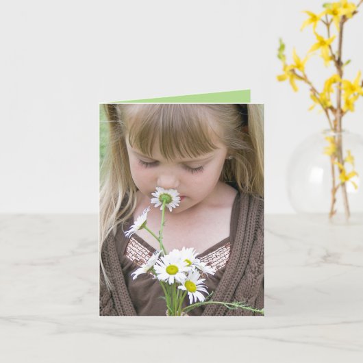 Meisje met Daisy Bouquet Kaart (Gele Bloem)