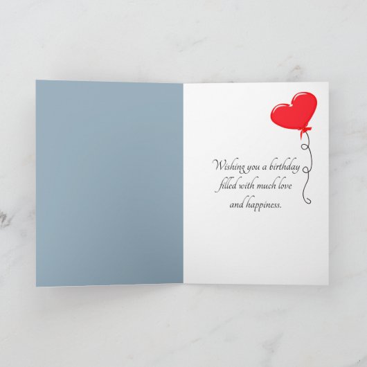 Meisje met een hartballon voor 9e verjaardag kaart (Binnen)