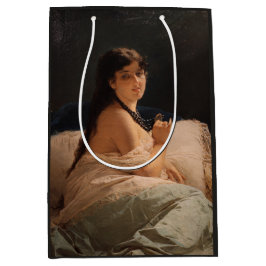 Meisje met een medaillon (door Gerolamo Induno) Medium Cadeauzakje