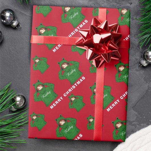 Meisje met groene kikkerkerst cadeaupapier