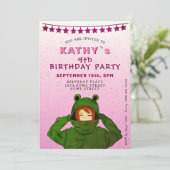Meisje met groene kikkerroze waterdag kaart (Staand voorkant)