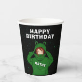 Meisje met groene kikkervisjes papieren bekers (Voorkant)