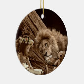 Meisje met Lion en Teddy Bear Keramisch Ornament (Rechts)