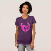 Meisje met paardenpaars en Western Pet met warmroz T-shirt (Voorkant volledig)