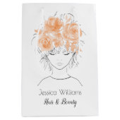  meisje met perzik waterverf rozen-Floral Medium Cadeauzakje (Voorkant)