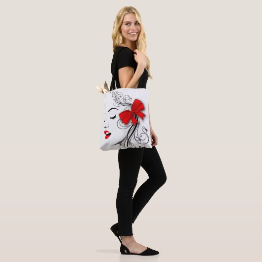 Meisje met rode kom tote bag (Op model)