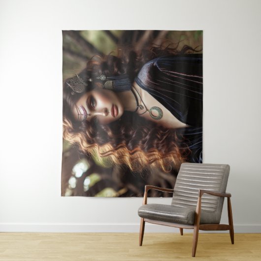 Meisje met sieraden wandkleed (In situ)